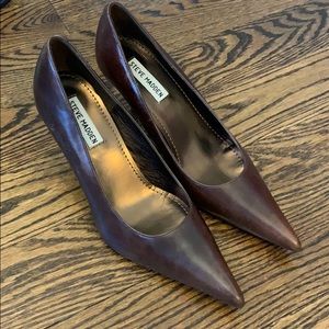 Steve Madden brown pumps